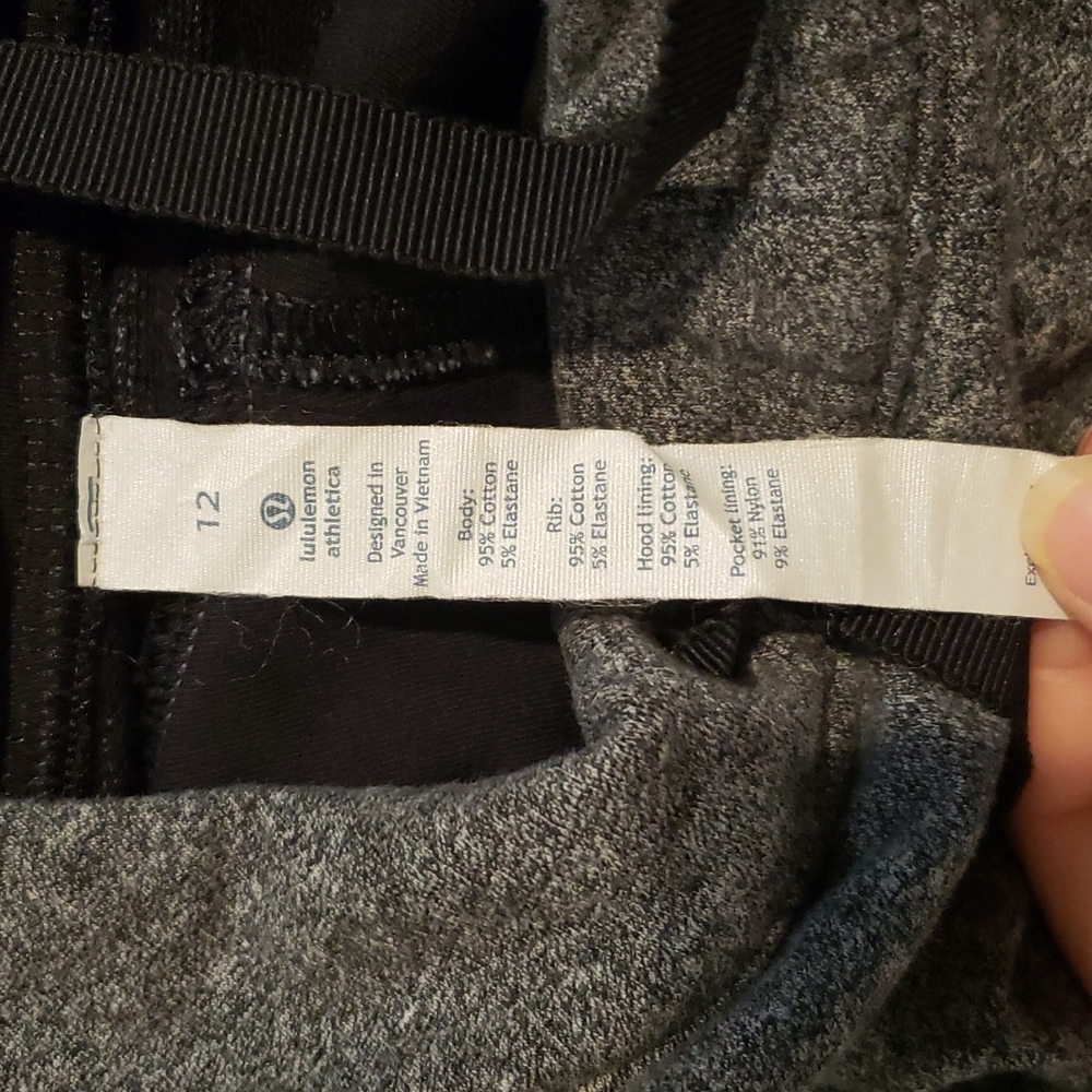 Lululemon women hoodie pullover - Picture 3 of 4